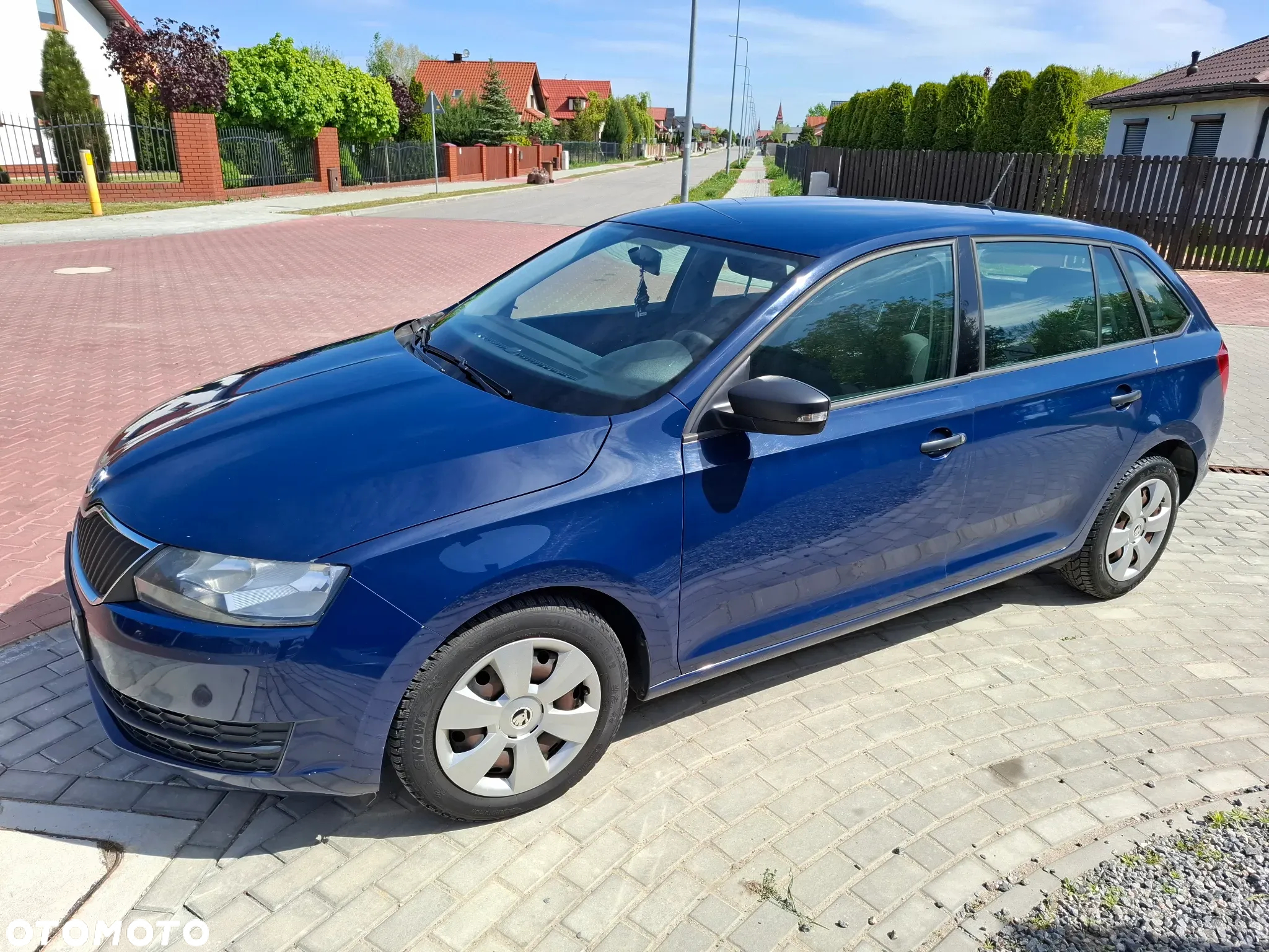 Skoda RAPID 1.2 TSI Active - 12