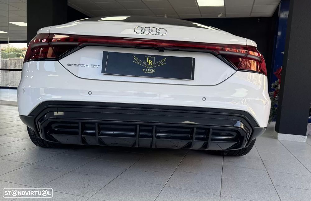 Audi e-tron GT quattro - 23
