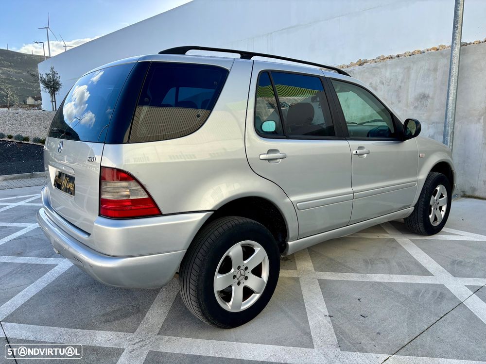 Mercedes-Benz ML 270 - 13