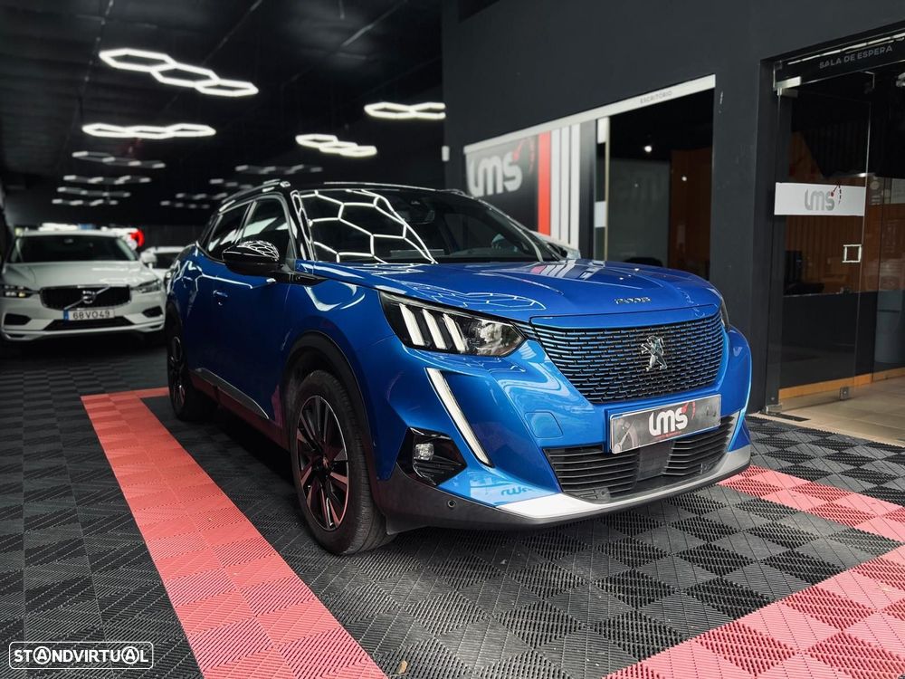 Peugeot e-2008 50 kWh GT - 6
