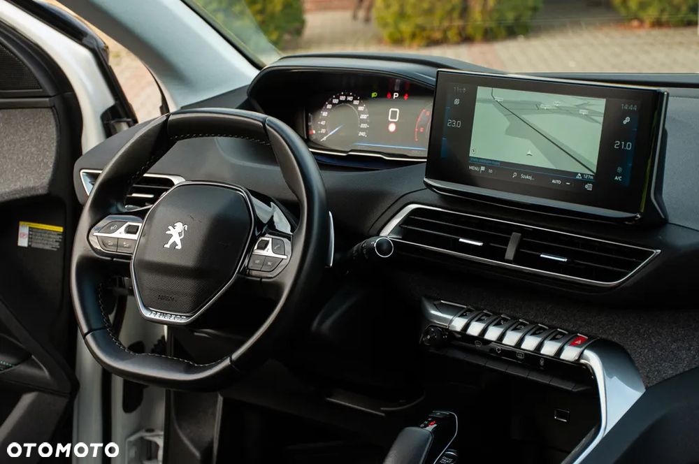Peugeot 5008 2.0 BlueHDI GT S&S EAT8 - 17