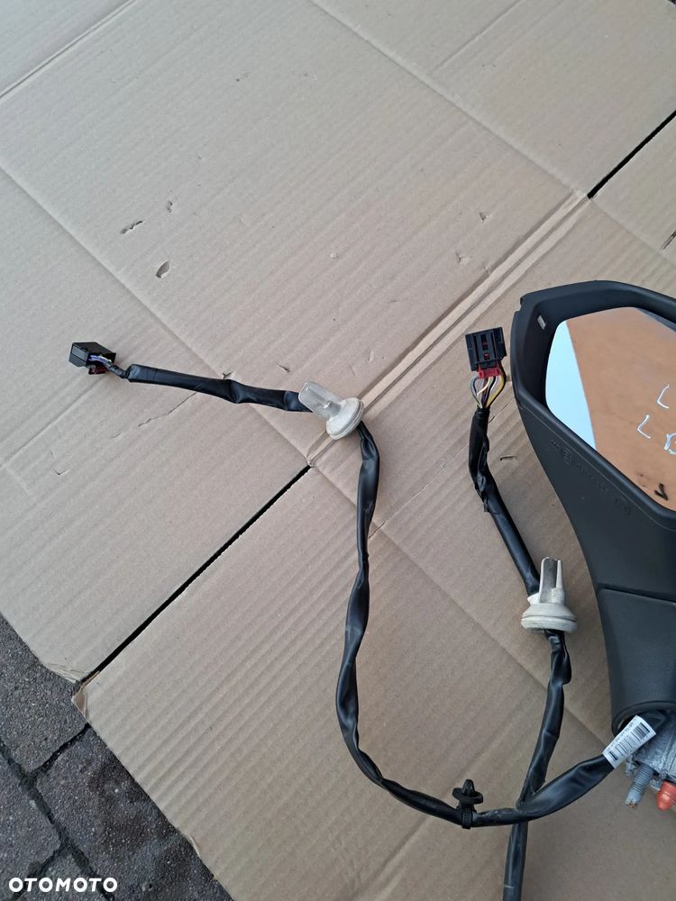 Seat Leon IV lusterko  prawe 12 pin Cupra leon 2020- LB9A - 5