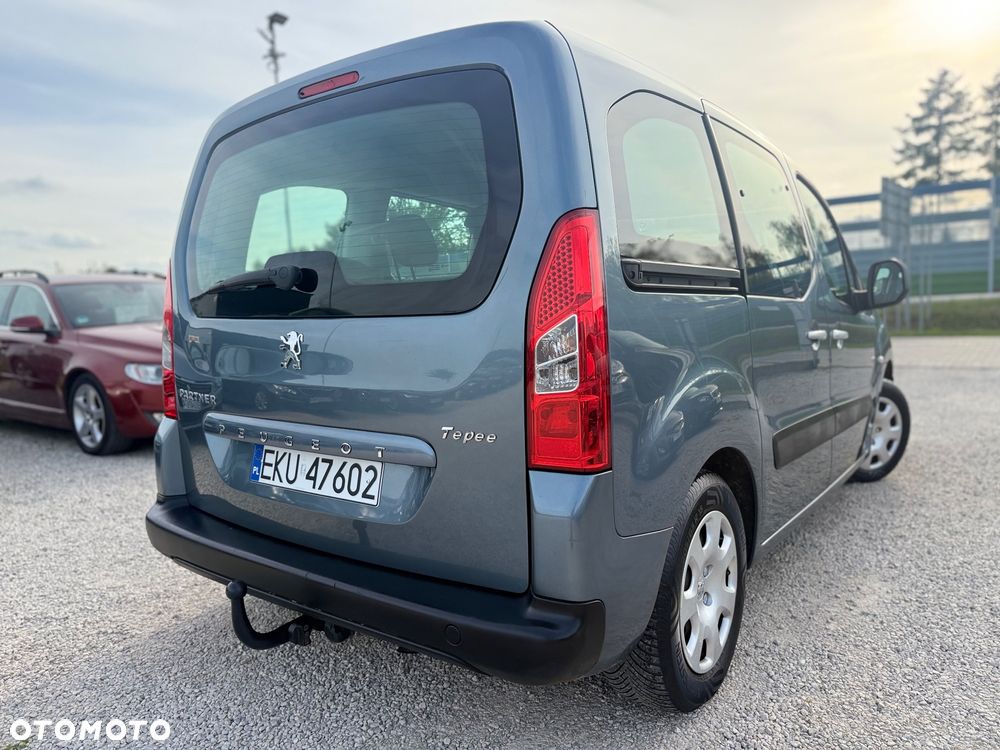 Peugeot Partner 110 Family - 11