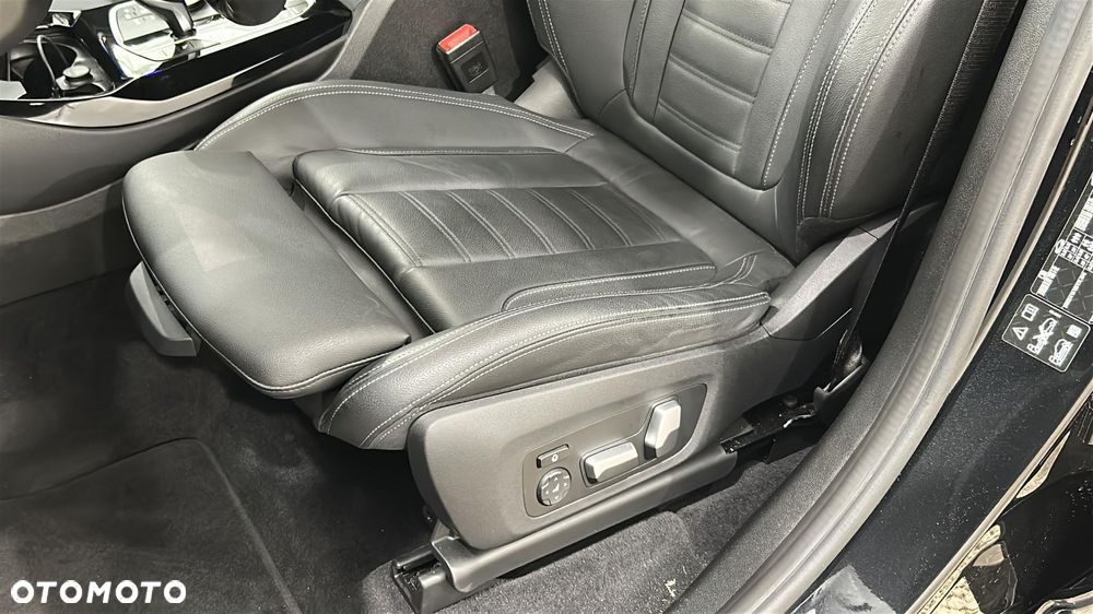 BMW X3 xM40d mHEV - 17