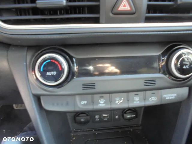 Hyundai Kona - 7