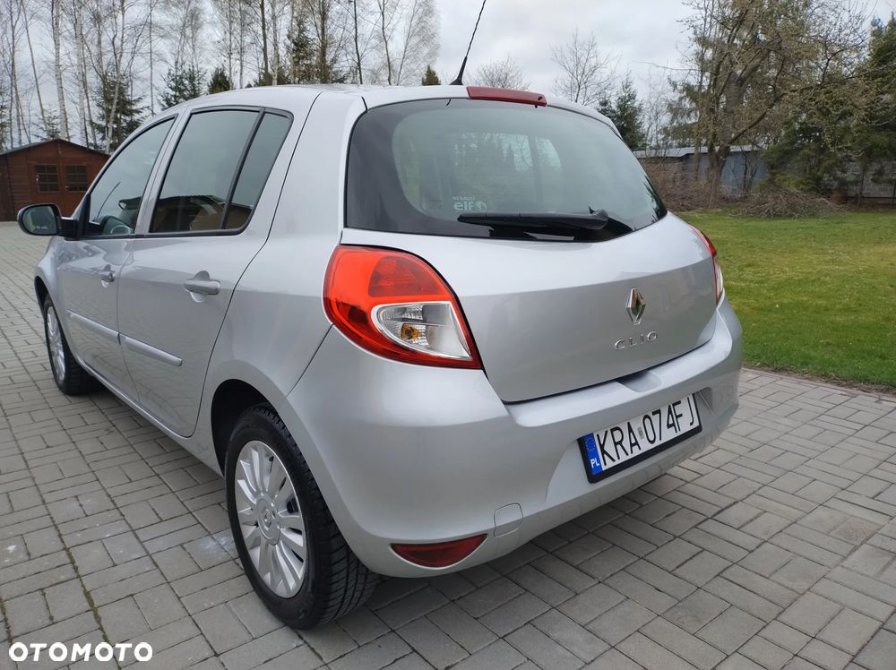 Renault Clio 1.2 16V 75 Dynamique - 7