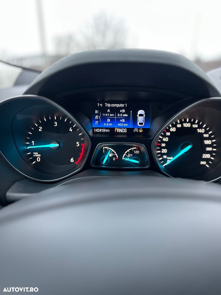 Ford Kuga - 8