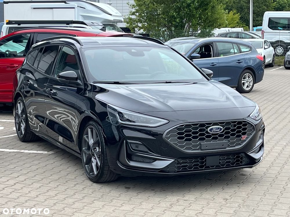 Ford Focus 2.3 EcoBoost ST X - 2