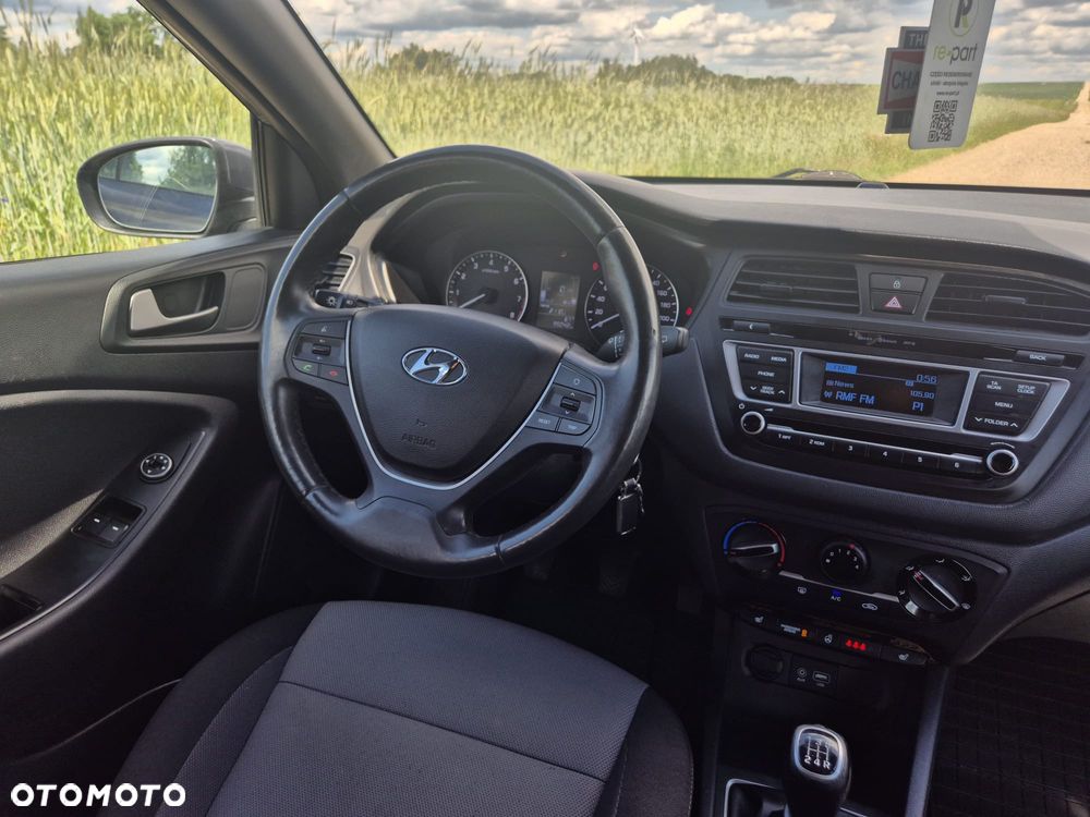 Hyundai i20 1.2 Comfort - 13