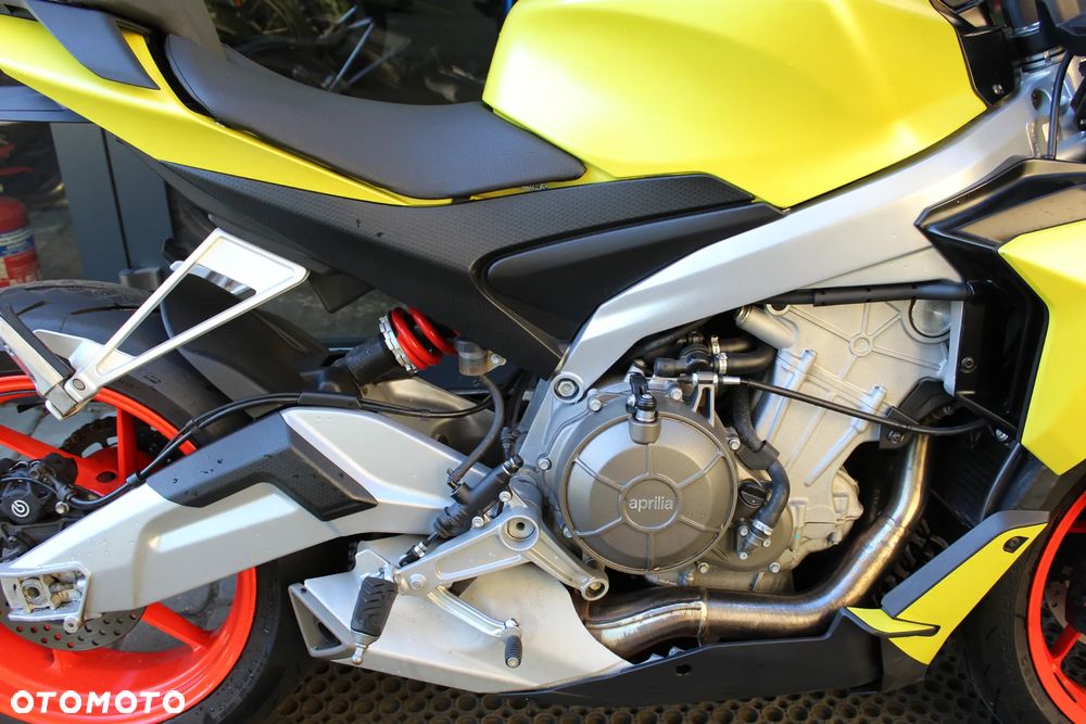 Aprilia Tuono - 14