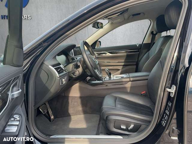 BMW Seria 7 - 11