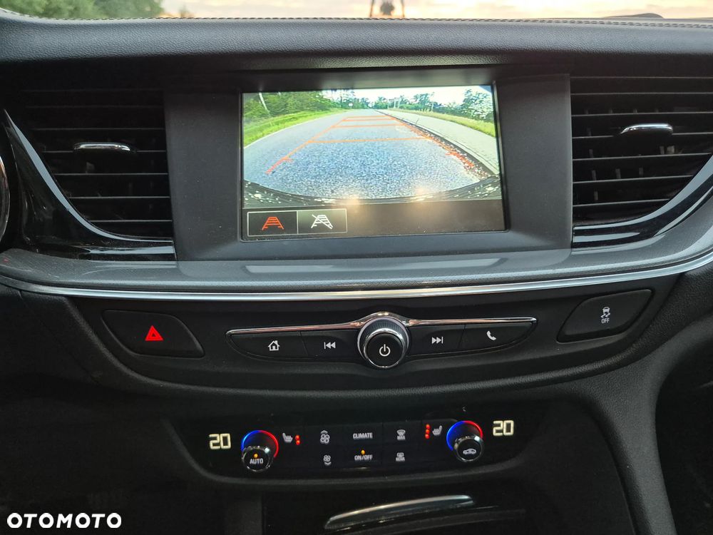 Opel Insignia - 15