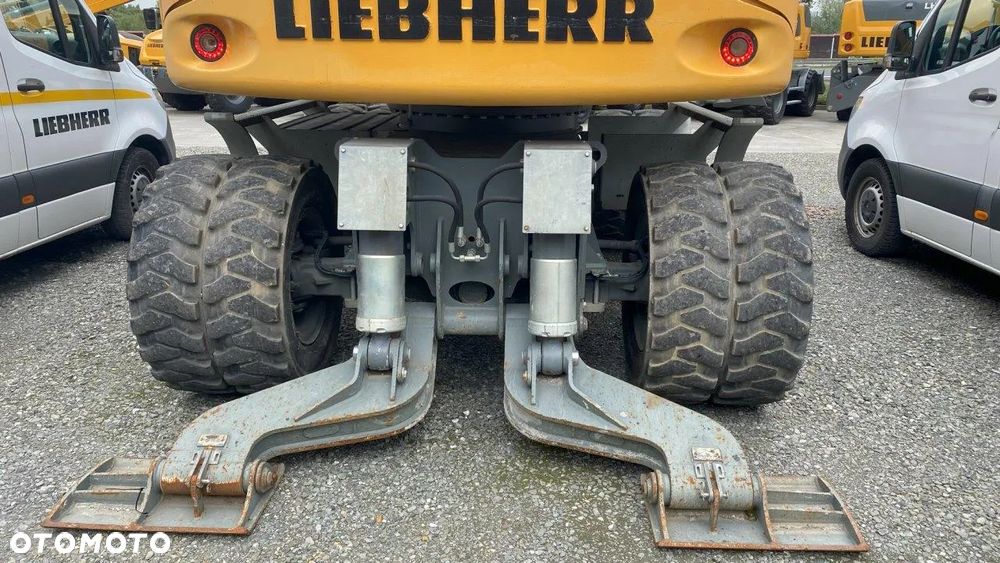 Liebherr A 913 Compact - 5