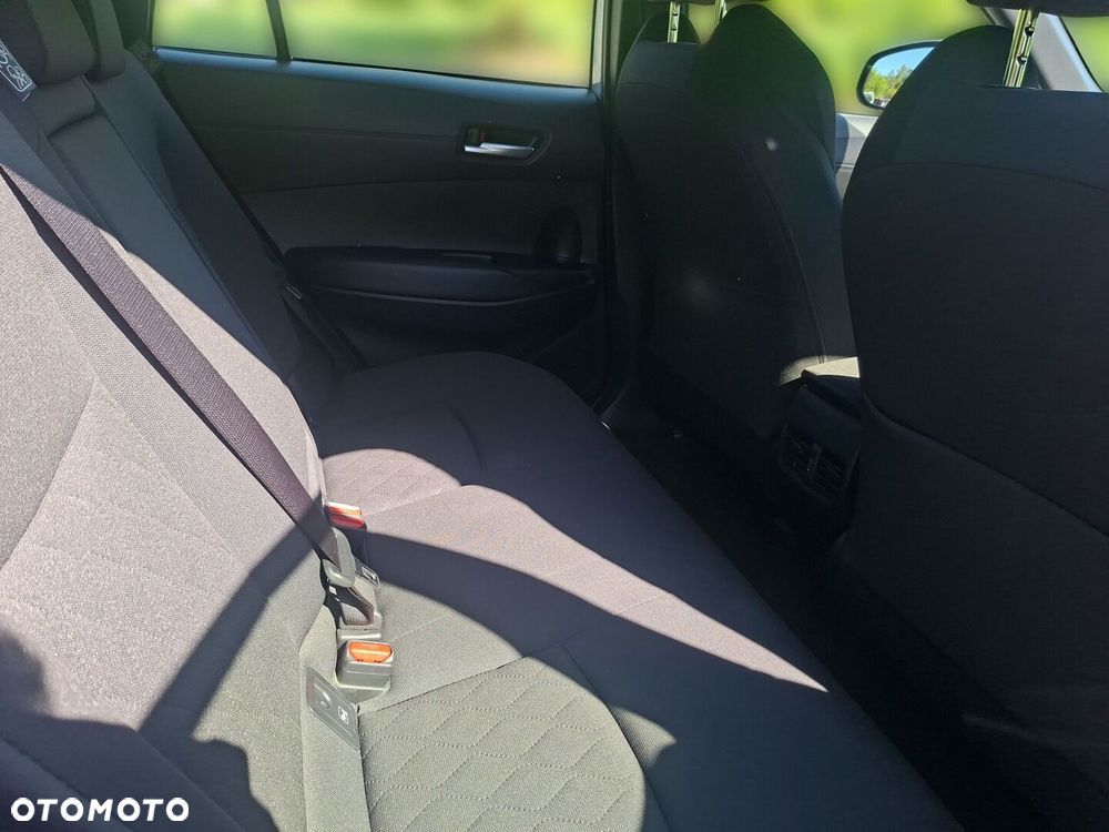 Toyota Corolla Cross - 10