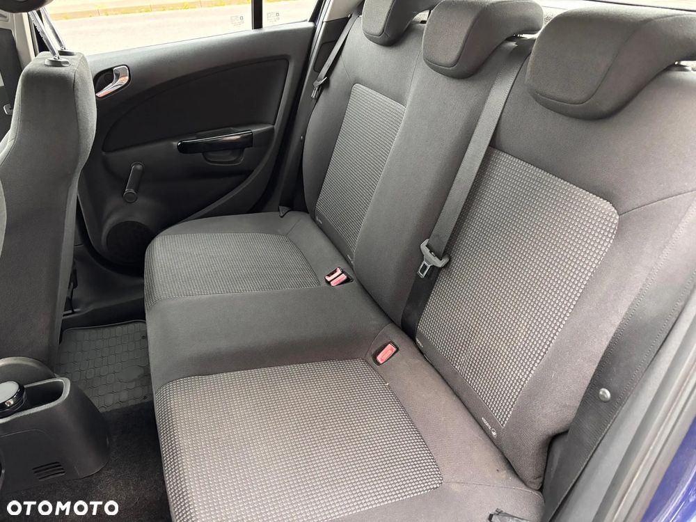 Opel Corsa 1.2 16V Essentia - 10