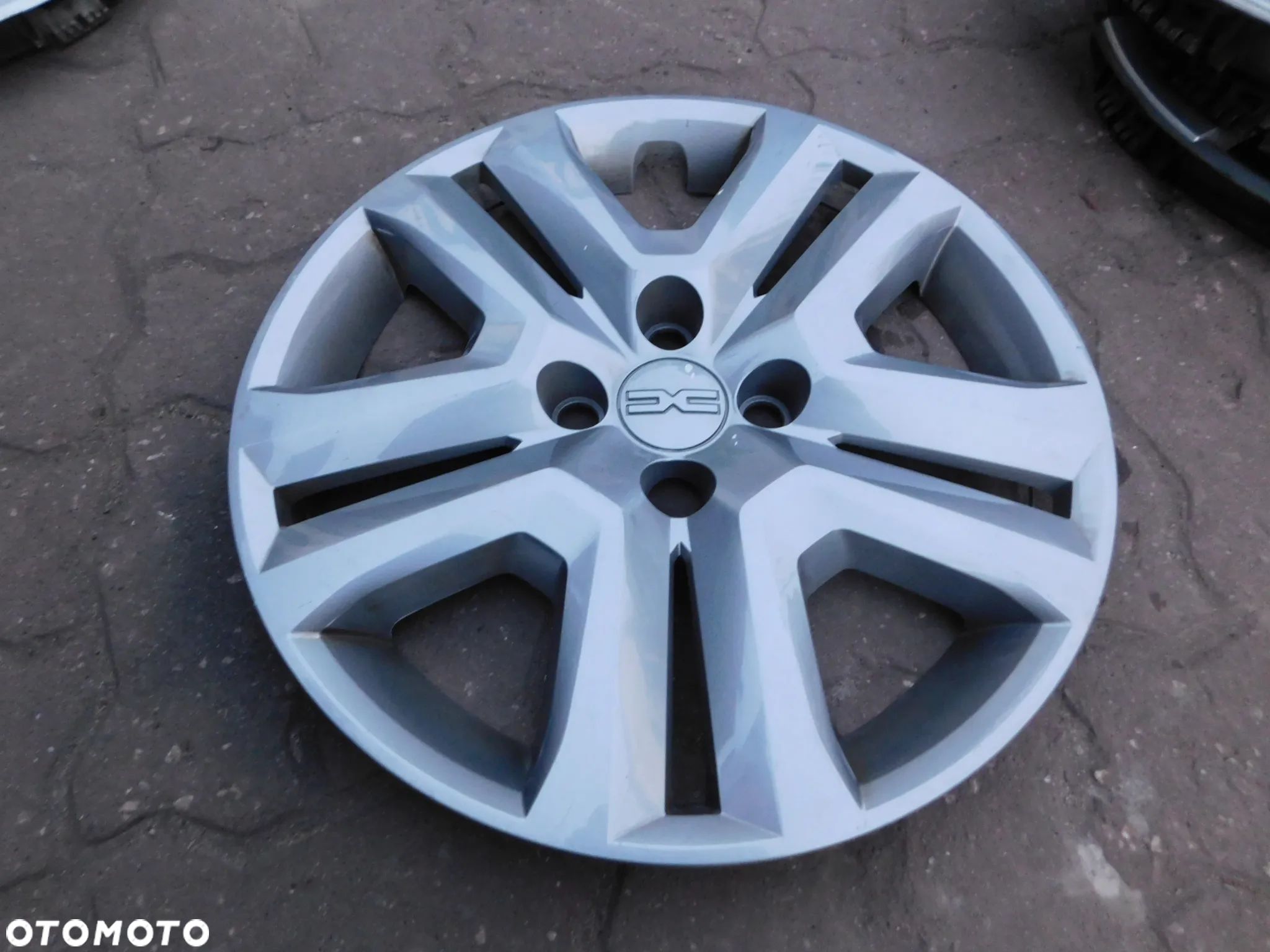 kołpak 16" DACIA SANDERO STEPWAY DUSTER - 1