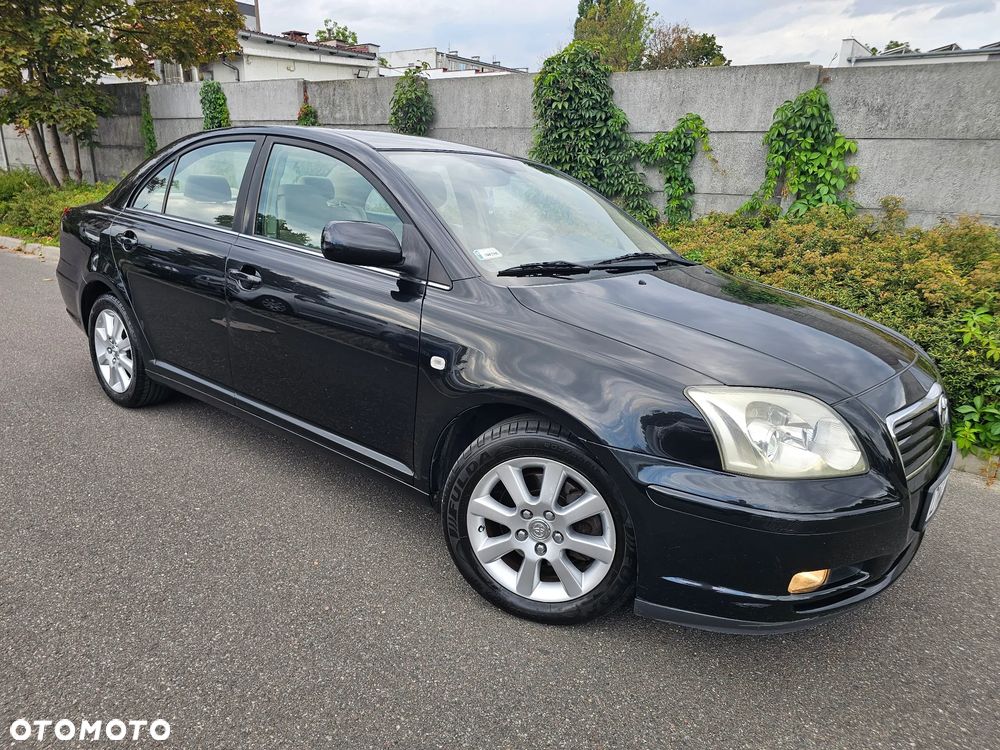 Toyota Avensis 2.2 D-4D Prestige - 4