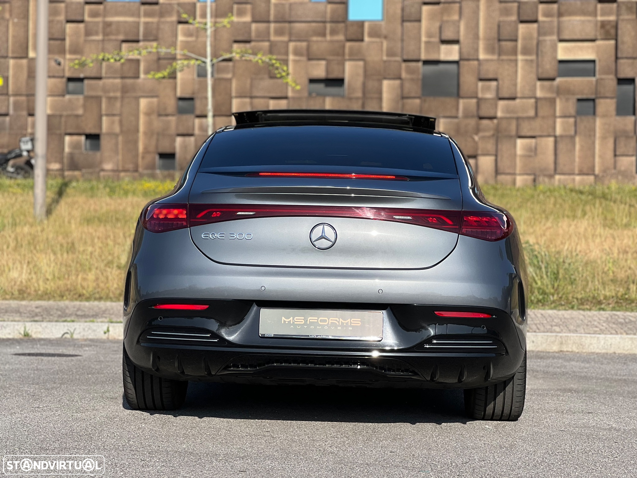 Mercedes-Benz EQE - 6