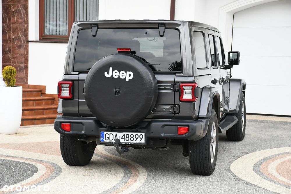 Jeep Wrangler Unlimited 2.2 CRD Sahara - 12