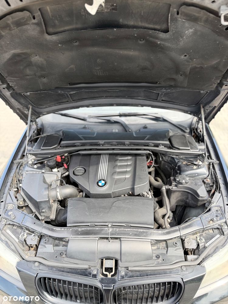 BMW Seria 3 318d - 23