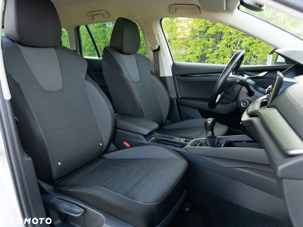 Skoda Octavia 2.0 TDI Ambition - 19