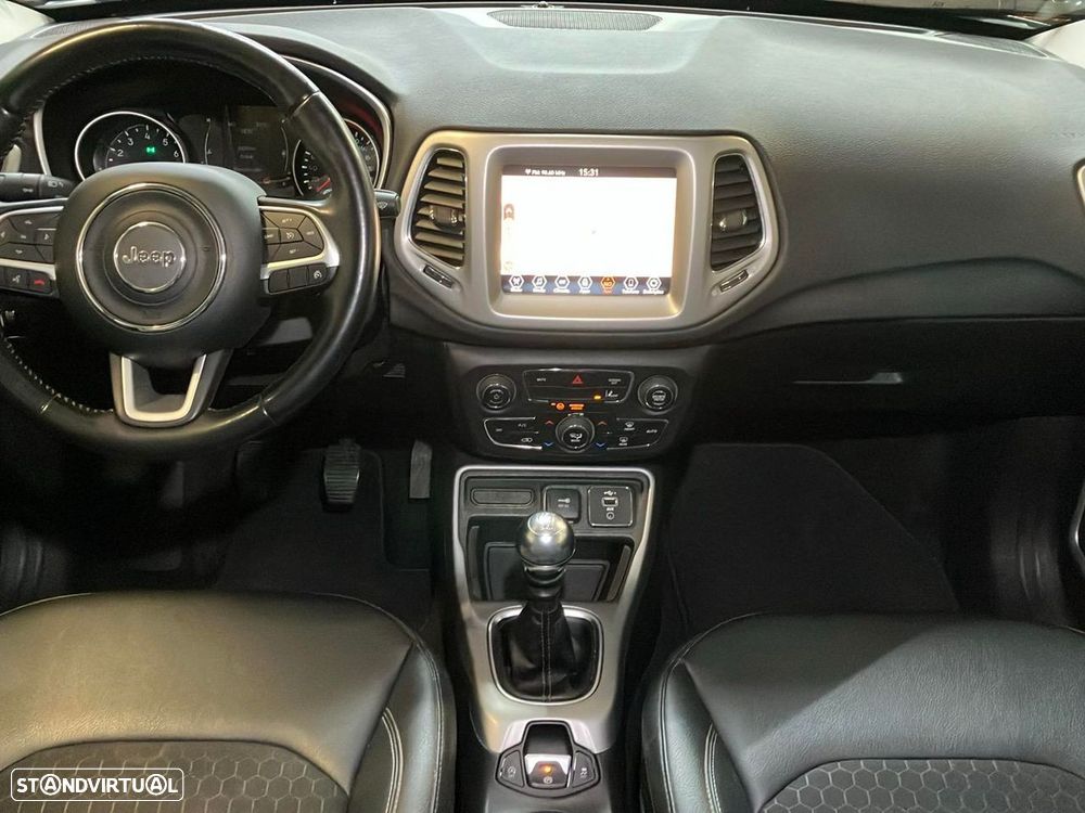 Jeep Compass 1.3 T Longitude - 10