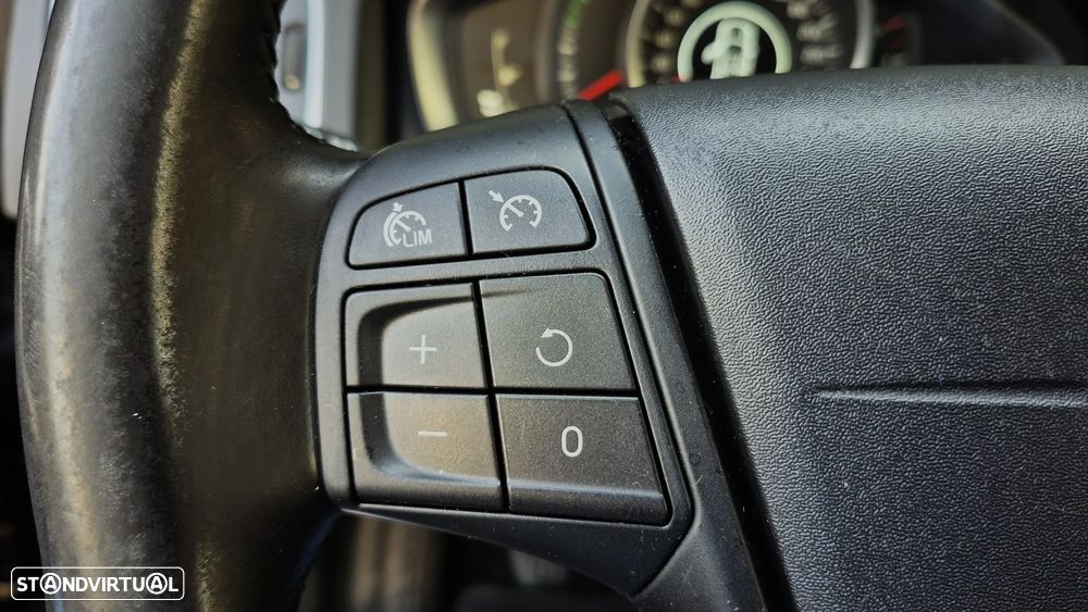 Volvo V60 D2 Kinetic - 20