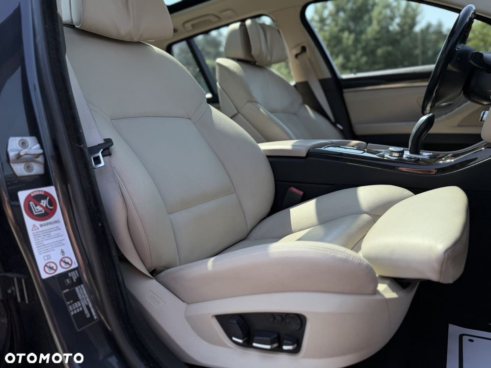 BMW Seria 5 525d xDrive Luxury Line - 21