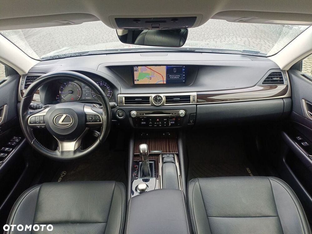 Lexus GS - 9