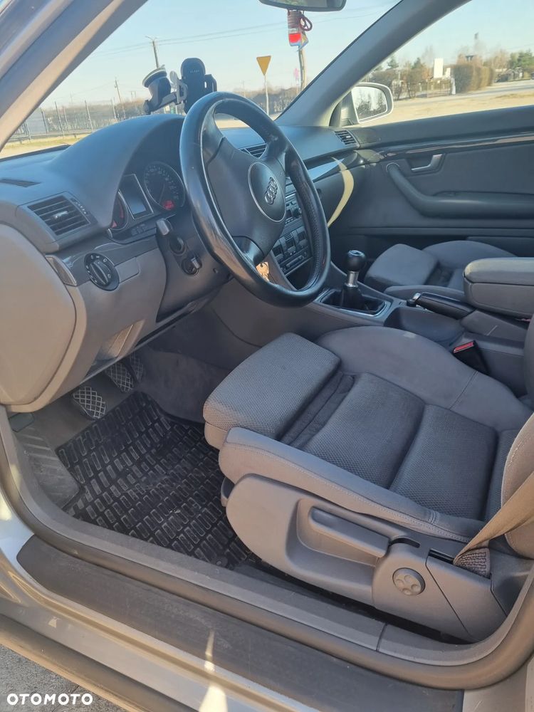 Audi A4 1.8T Quattro - 11