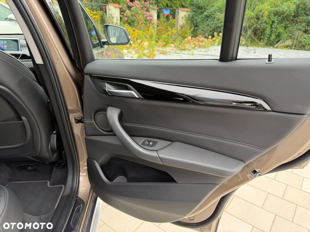 BMW X1 sDrive18i xLine - 15
