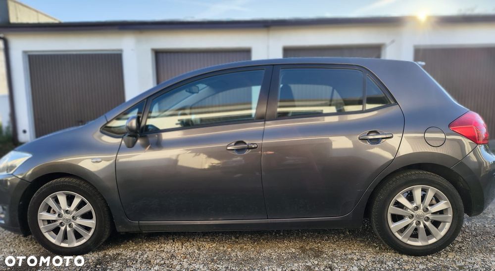 Toyota Auris 1.6 VVT-i Executive - 7