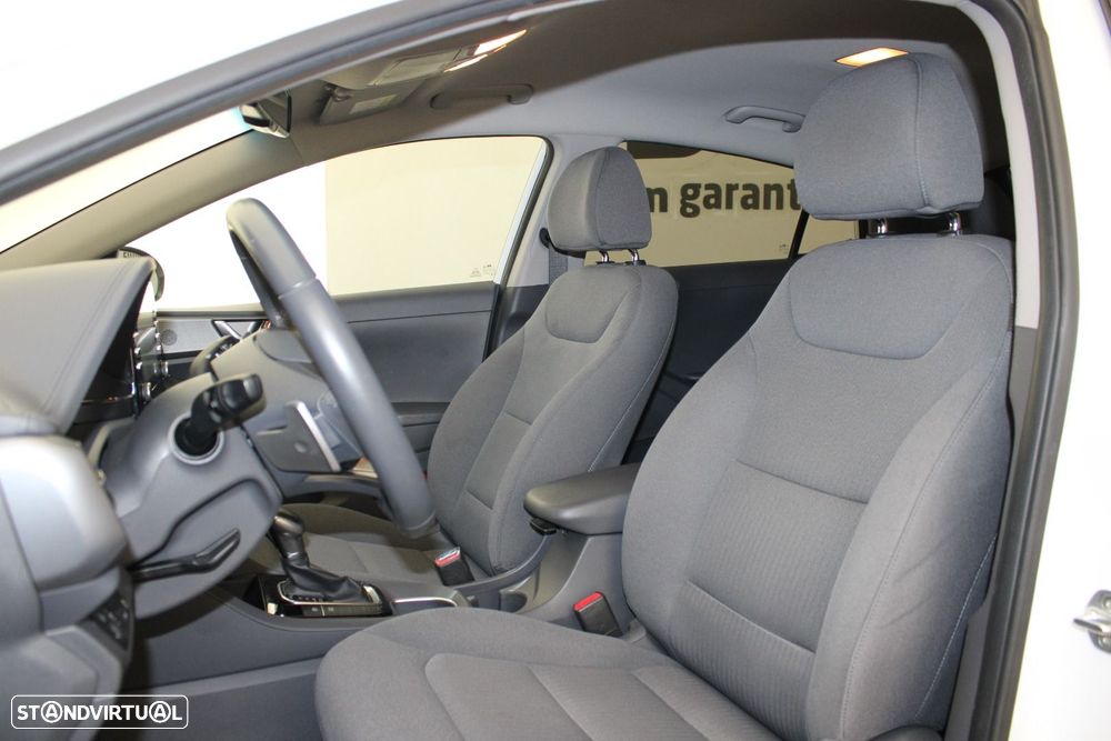 Hyundai Ioniq 1.6 GDI PHEV Tech - 26