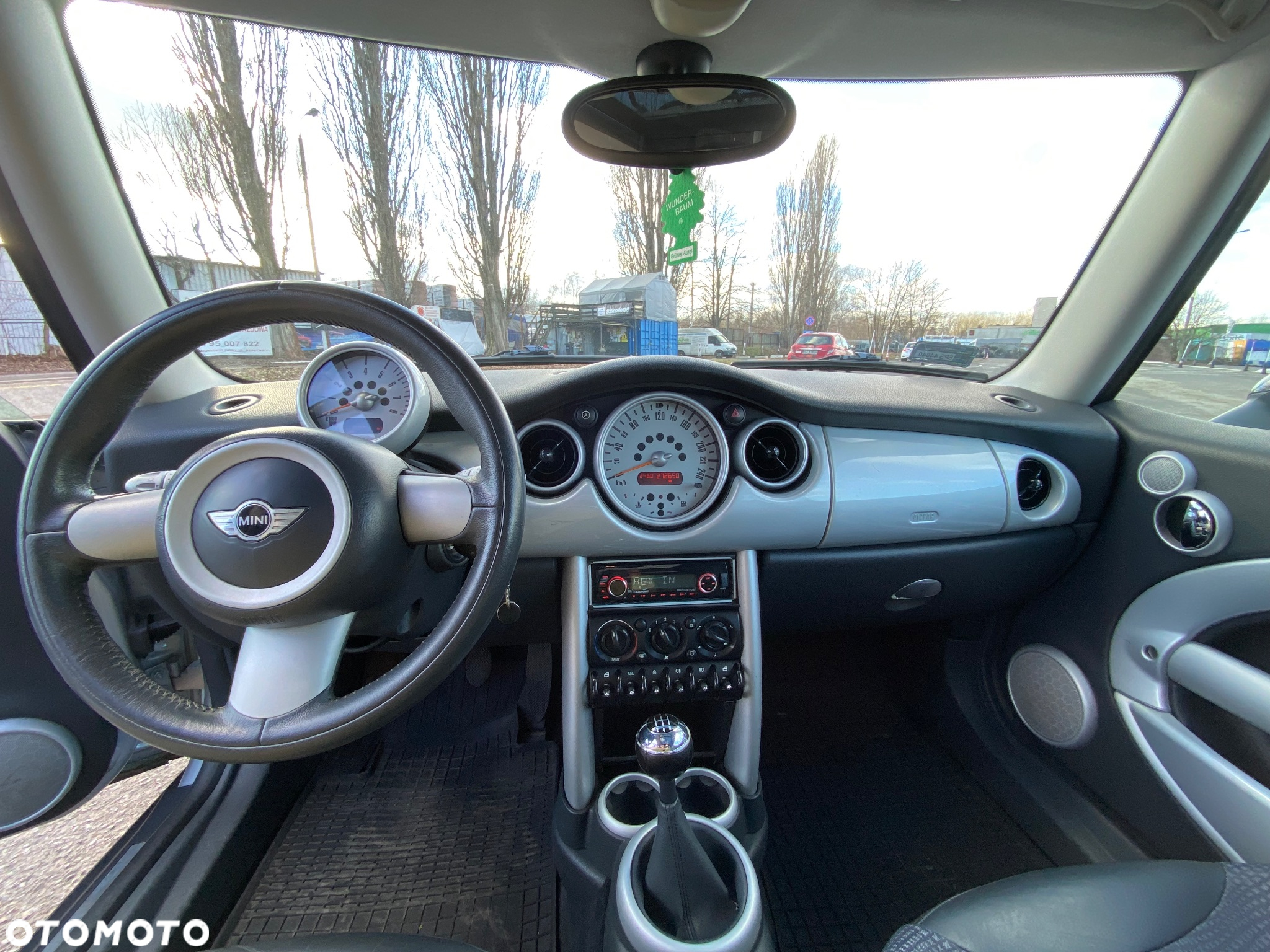 MINI Cooper Standard - 14