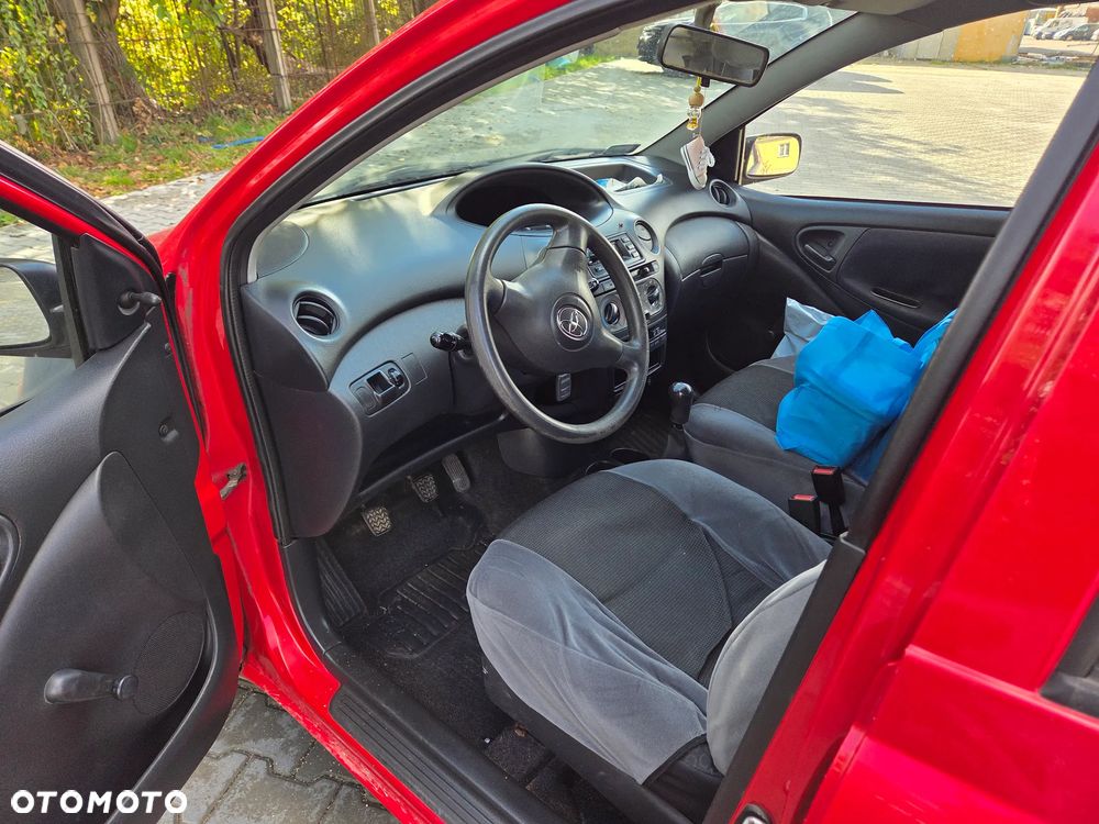 Toyota Yaris 2003