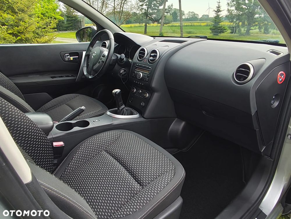 Nissan Qashqai 1.6 visia - 29