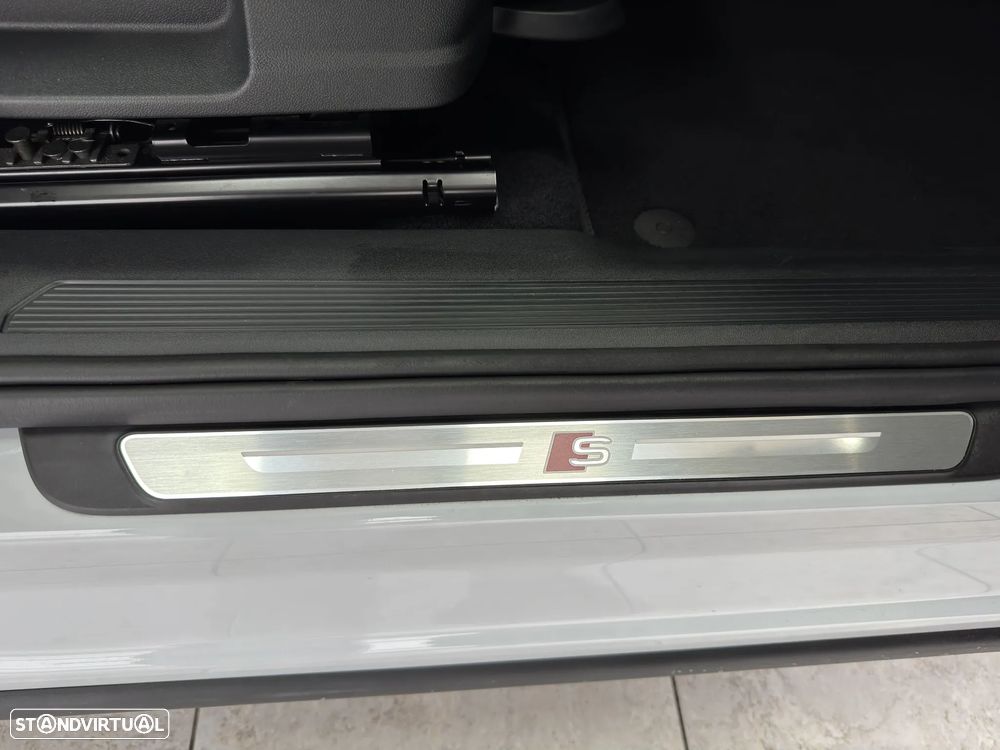 Audi Q4 e-tron 40 82 kWH - 12