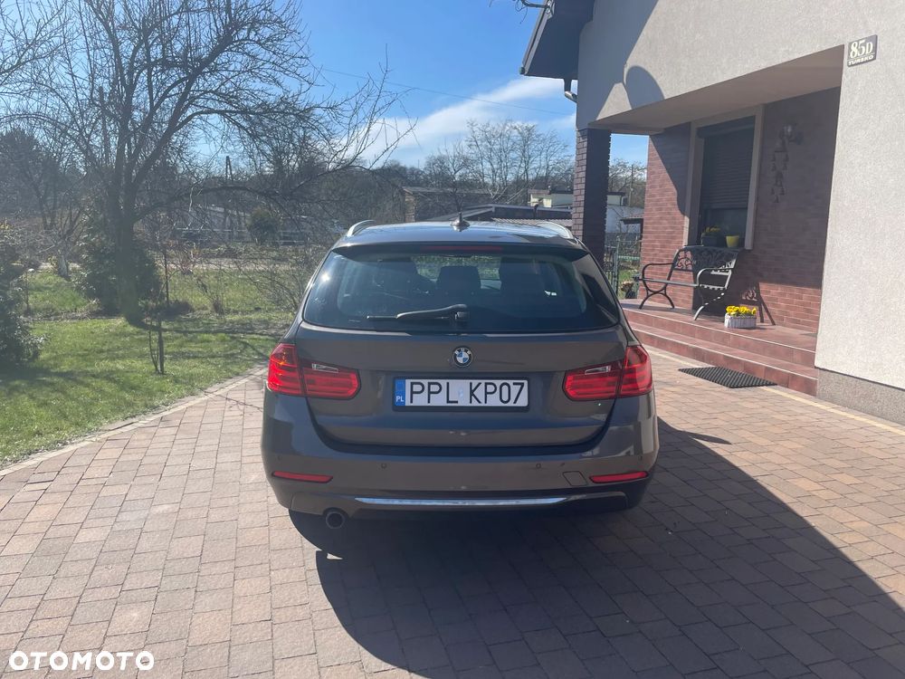 BMW Seria 3 320d Luxury Line - 6