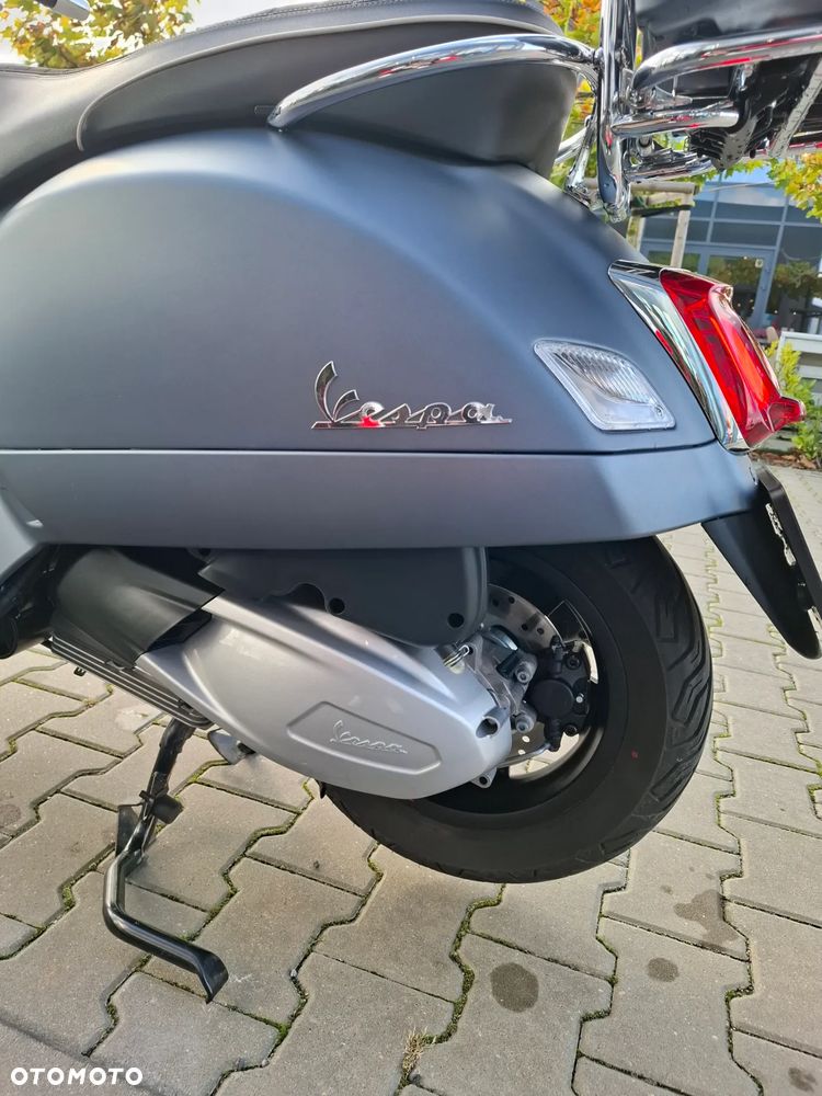 Vespa GTS - 12