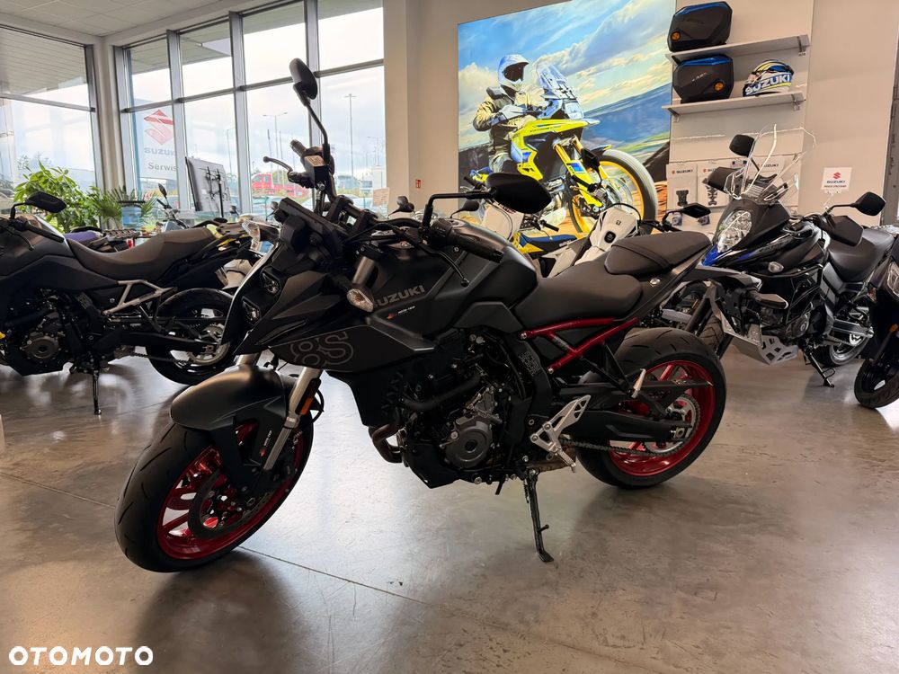 Suzuki GSX - 3