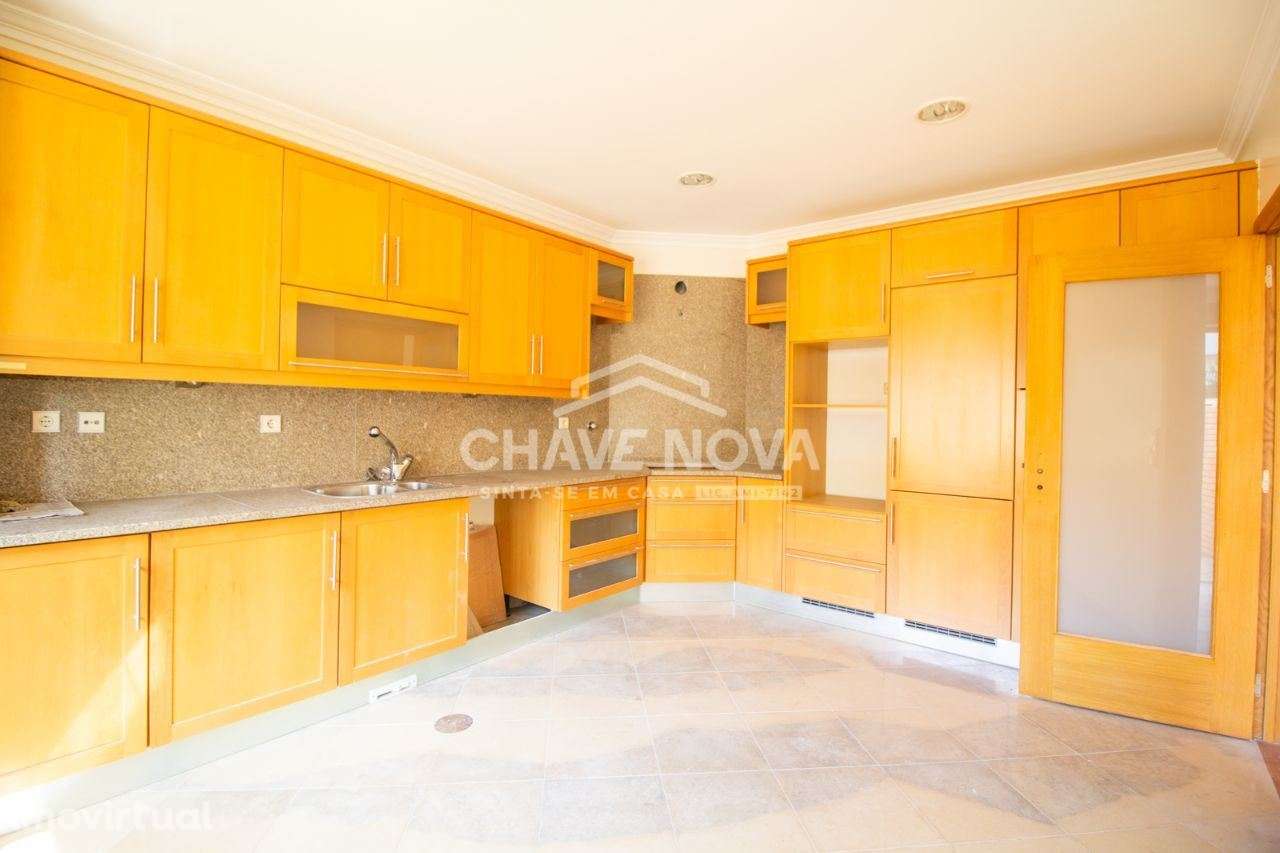 Moradia em Mafamude junto a Santo Ovídeo - Grande imagem: 3/25