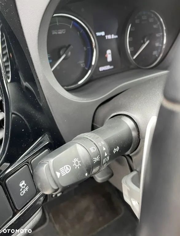Mitsubishi Outlander PHEV Intense + - 24