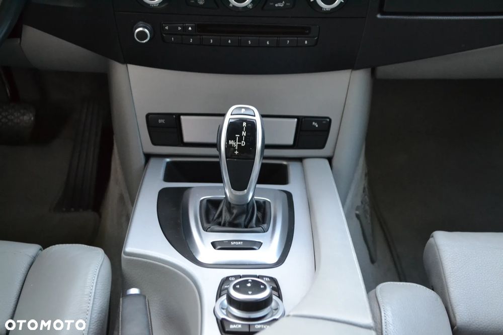 BMW Seria 5 530i Sport-Aut Edition Sport - 21