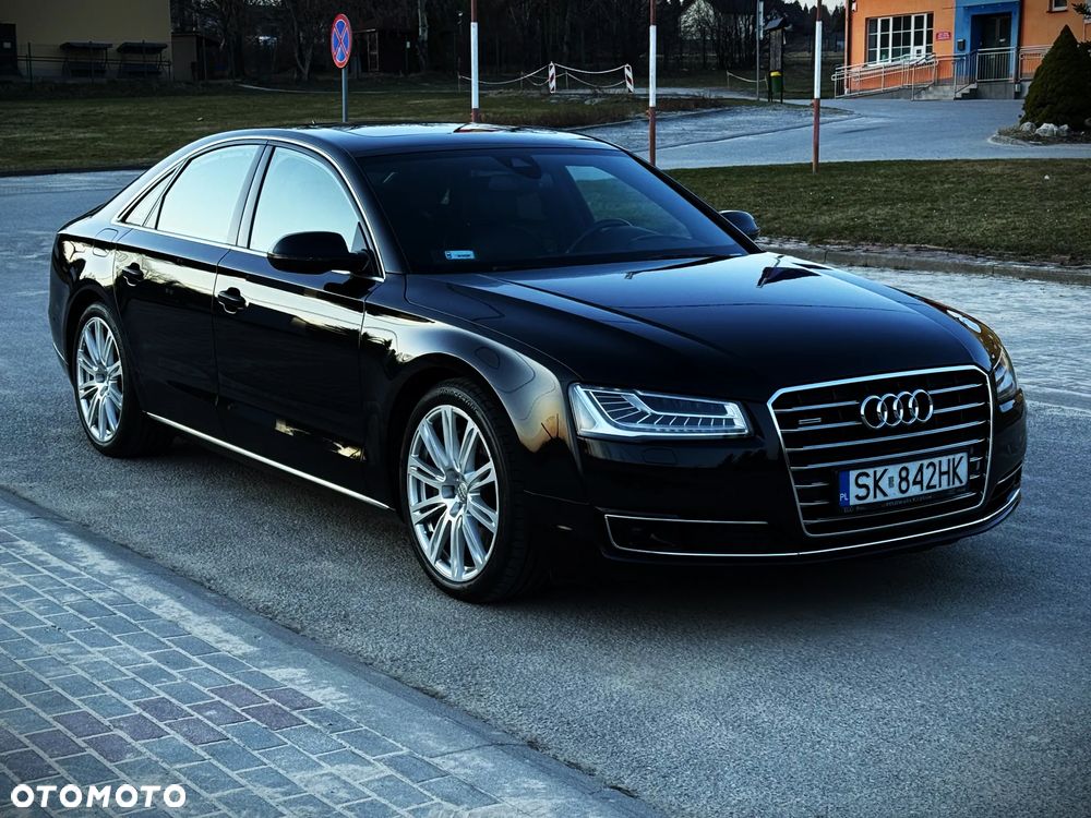 Audi A8 4.2 TDI DPF (clean diesel) quattro tiptronic - 1