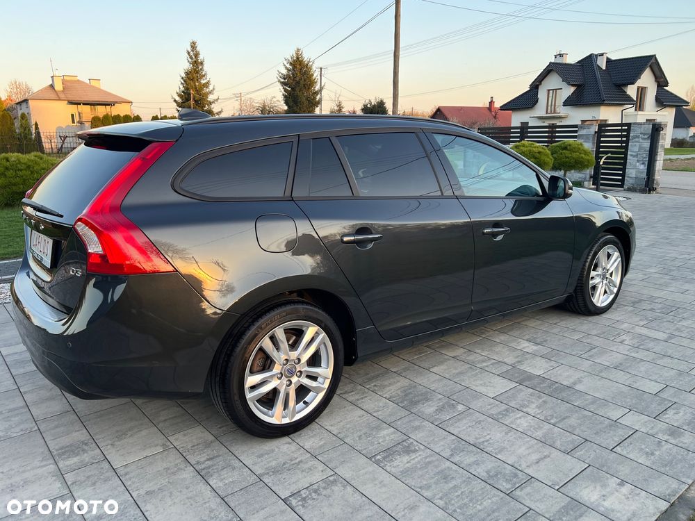 Volvo V60 D3 Summum - 9