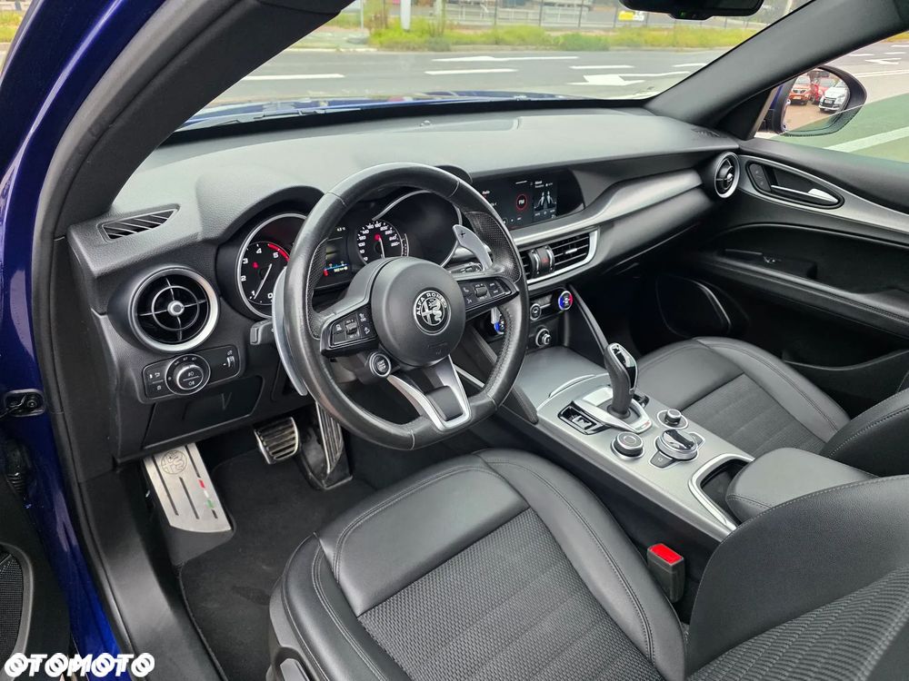 Alfa Romeo Stelvio 2.2 16V AT8 Q4 B-Tech - 10