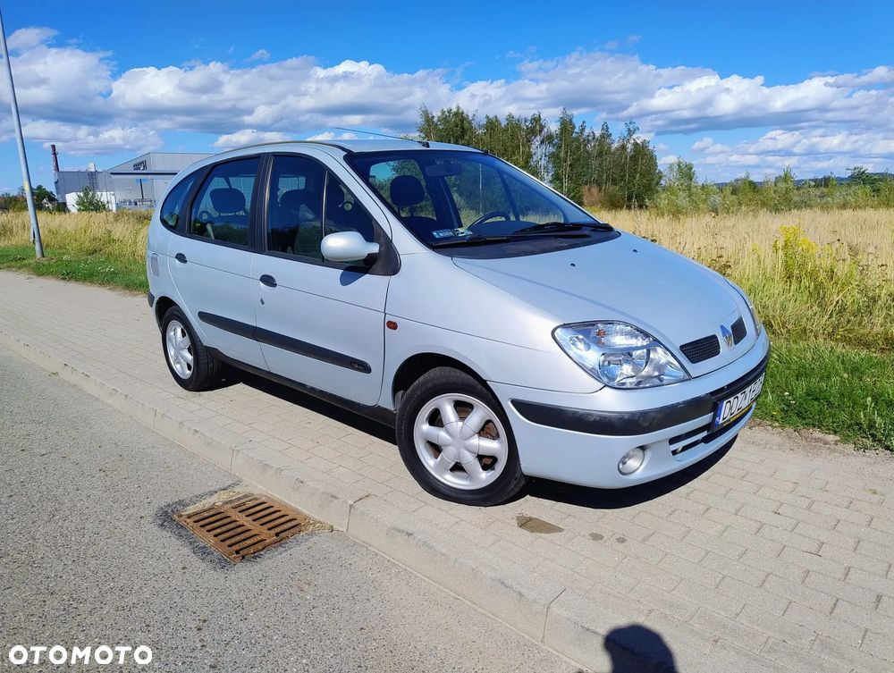Renault Scenic 1.6 16V Privilege - 3