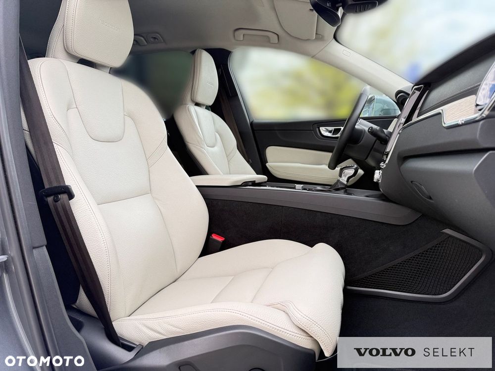 Volvo XC 60 - 24