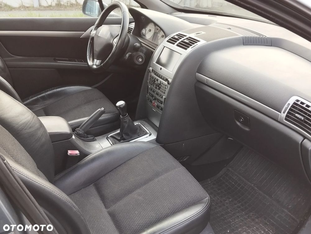 Peugeot 407 2.0 Premium Navtech - 18