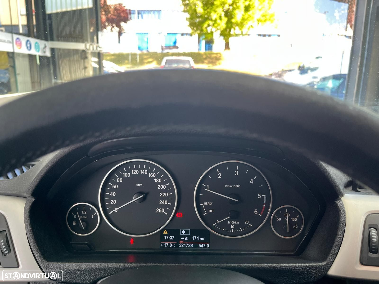 BMW 318 d Touring - 13